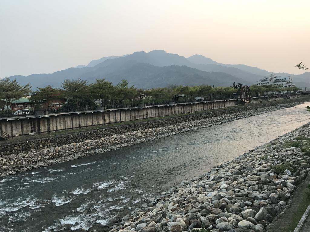 水里河堤咖啡民宿 Shuili Heti Coffee B&B ภายนอก รูปภาพ